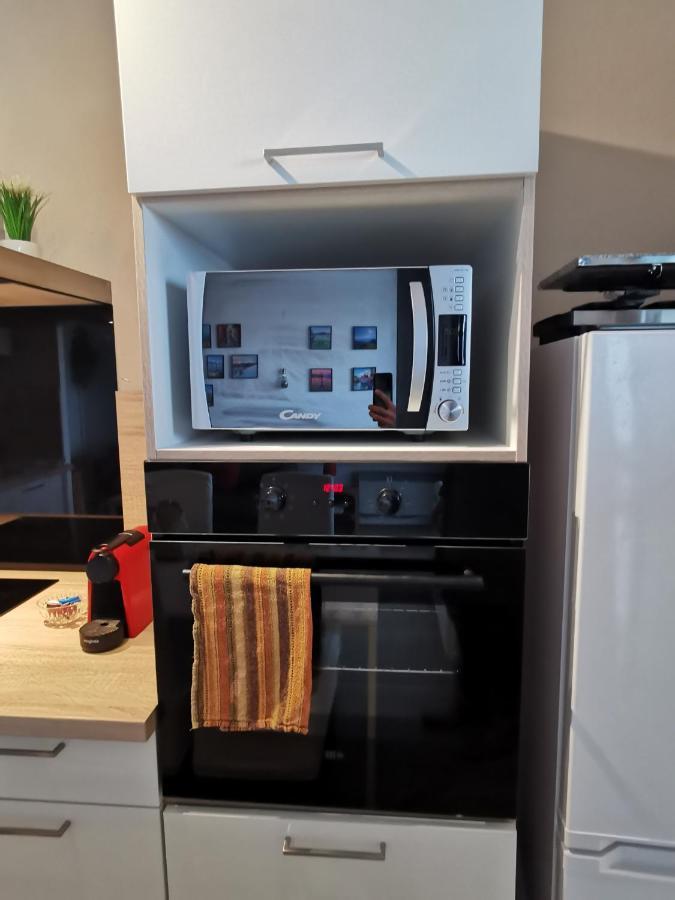 Le Duplex - Hyper Centre - Gare - Wifi - Netflix - Disney + Annecy Ngoại thất bức ảnh