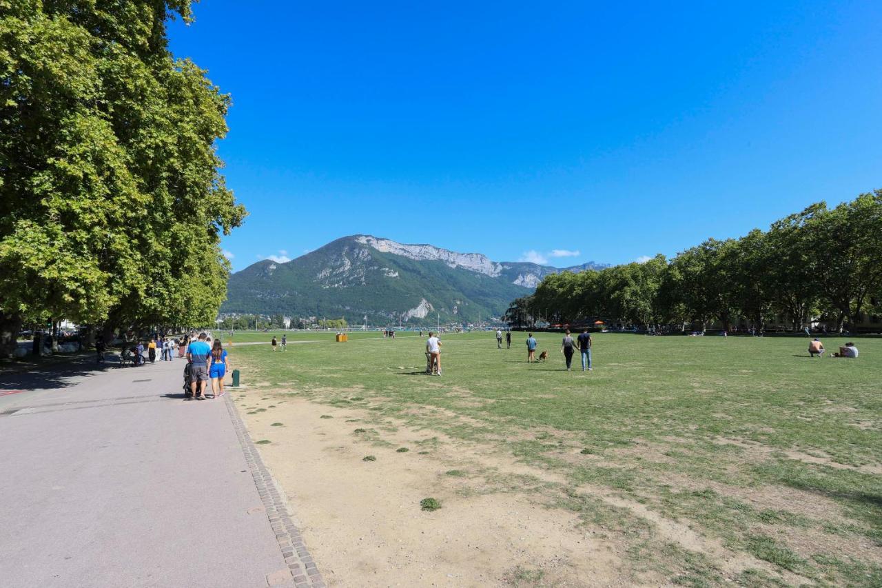 Le Duplex - Hyper Centre - Gare - Wifi - Netflix - Disney + Annecy Ngoại thất bức ảnh
